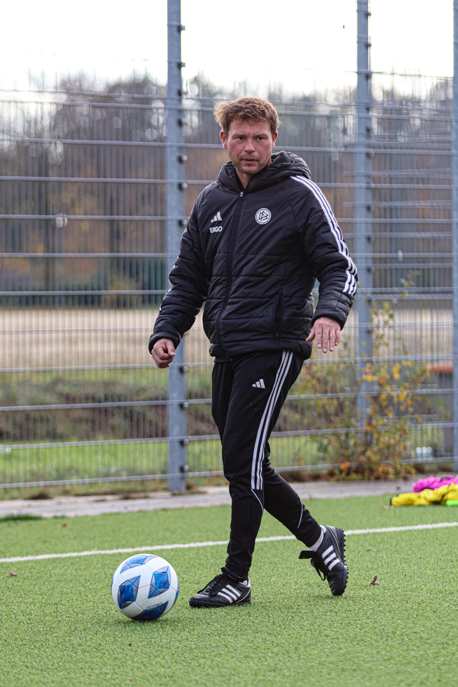 Kevin Köhler beim individuellen Fußballtraining in Bremen